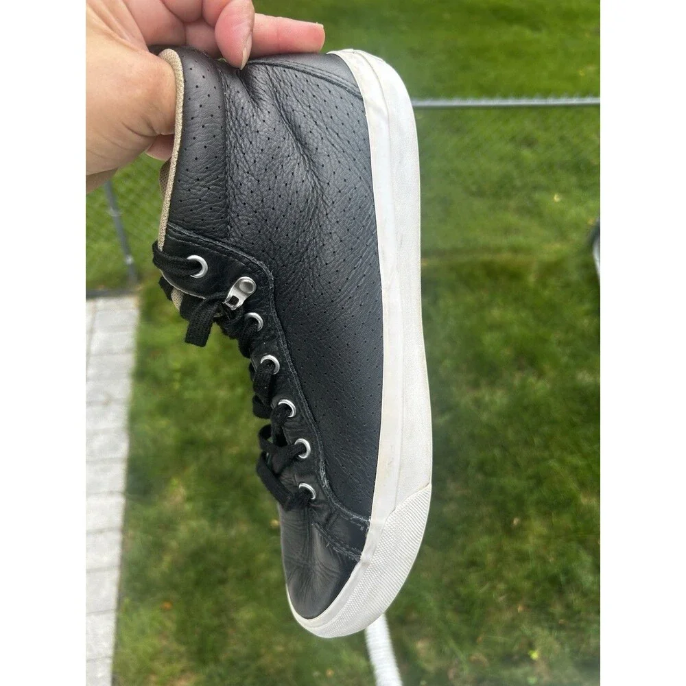 Converse black all